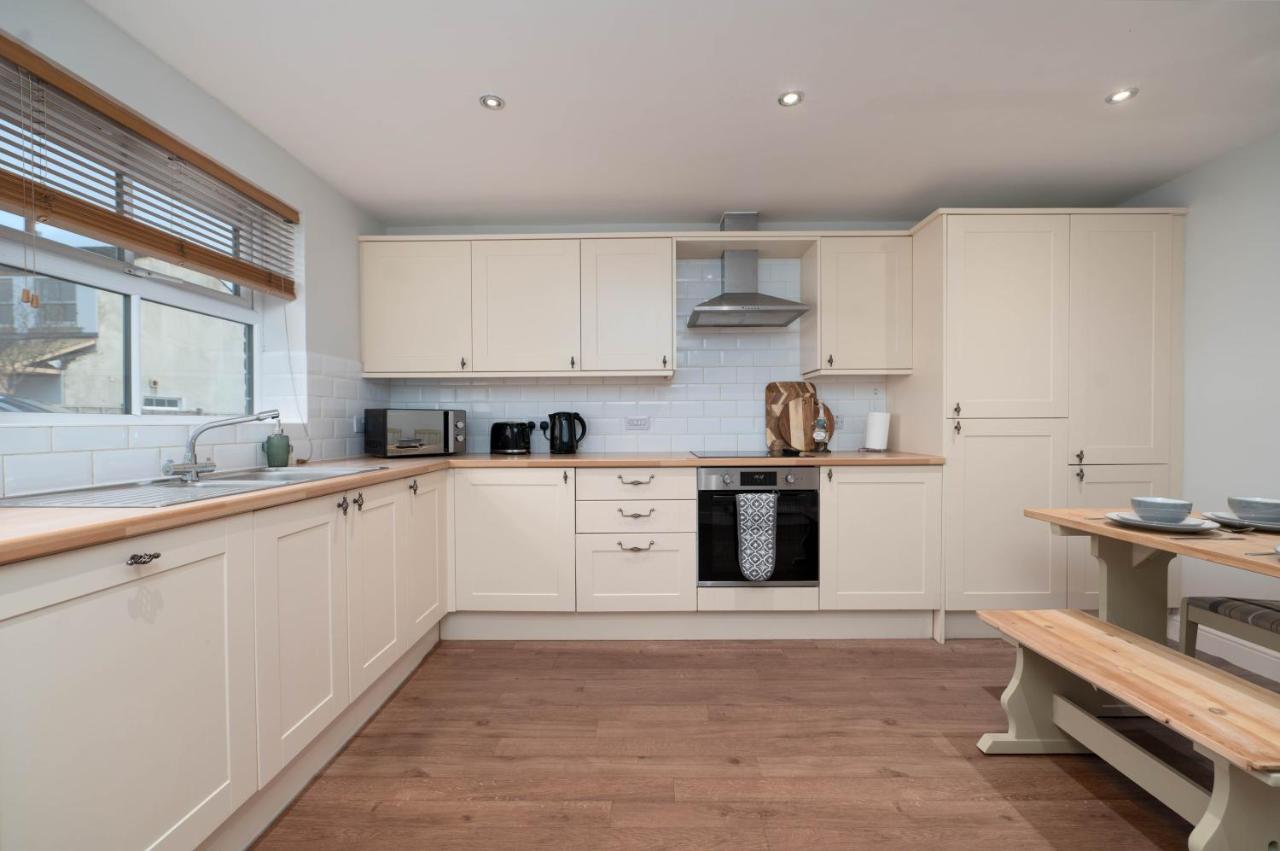 Stunning 3 Bed With Parking & Garden Villa Market Rasen Exterior foto
